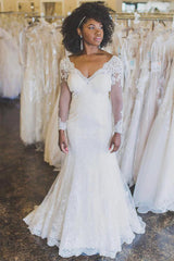 Long Sleeves Mermaid V Back Ivory Wedding Dress with Appliques Long Sleeves Mermaid V Back Ivory Wedding Dress with Appliques