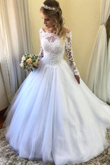 Princess Long Sleeves Lace-Up Back White Wedding Dress with Lace Princess Long Sleeves Lace-Up Back White Wedding Dress with Lace