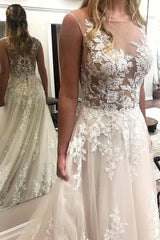 Long Lace Appliqued A-line White Wedding Dress with Court Train Long Lace Appliqued A-line White Wedding Dress with Court Train