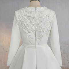 A Line White Long Sleeves Appliqued Wedding Dresses with Train A Line White Long Sleeves Appliqued Wedding Dresses with Train