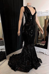 Bling Red Appliques V-Neck Sleeveless Prom Dress Bling Red Appliques V-Neck Sleeveless Prom Dress