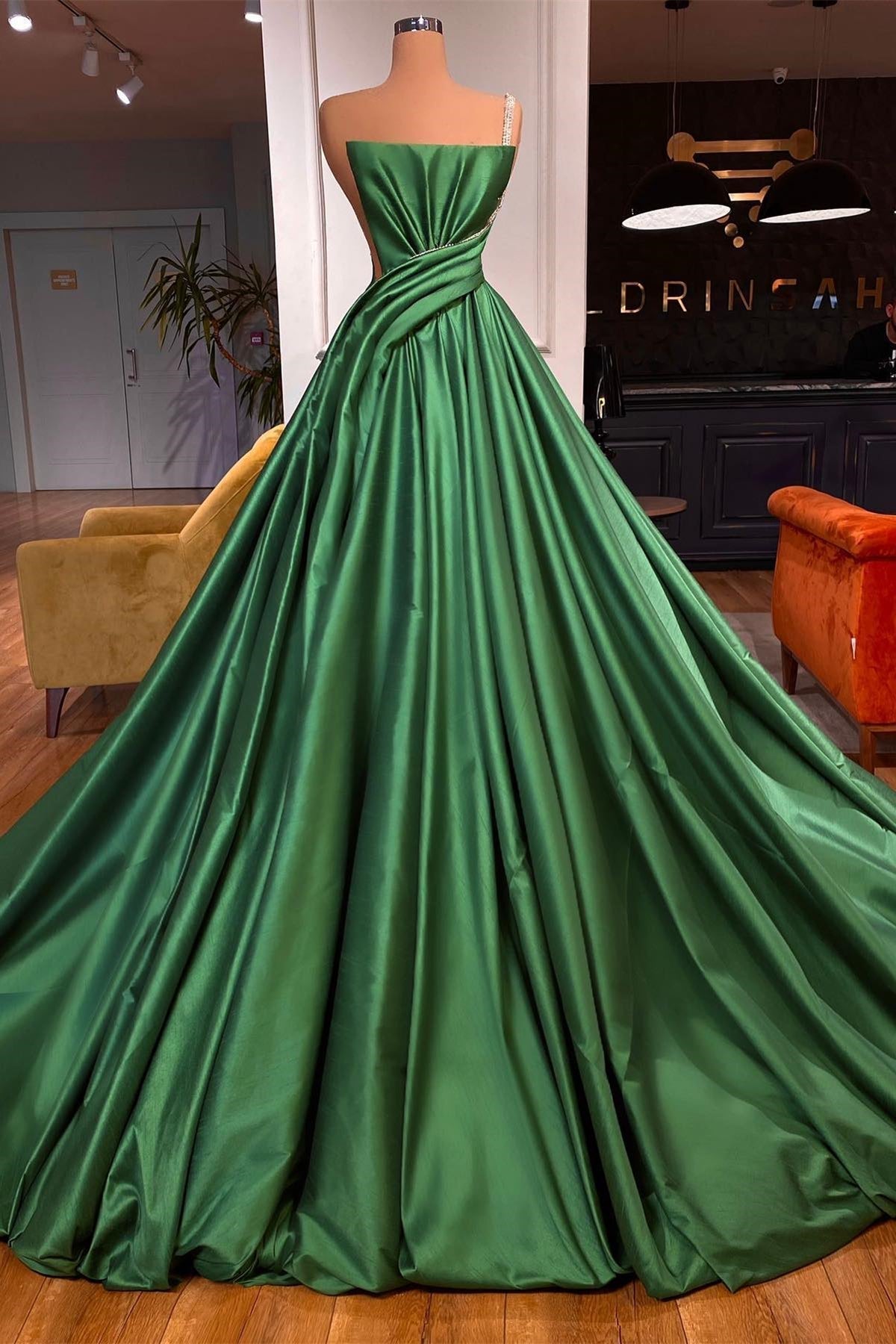 Modern Green A-Line One Shoulder Sleeveless Prom Dress