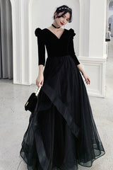 Black A-Line Long Sleeve Prom Dress, Black V-Neck Evening Dress