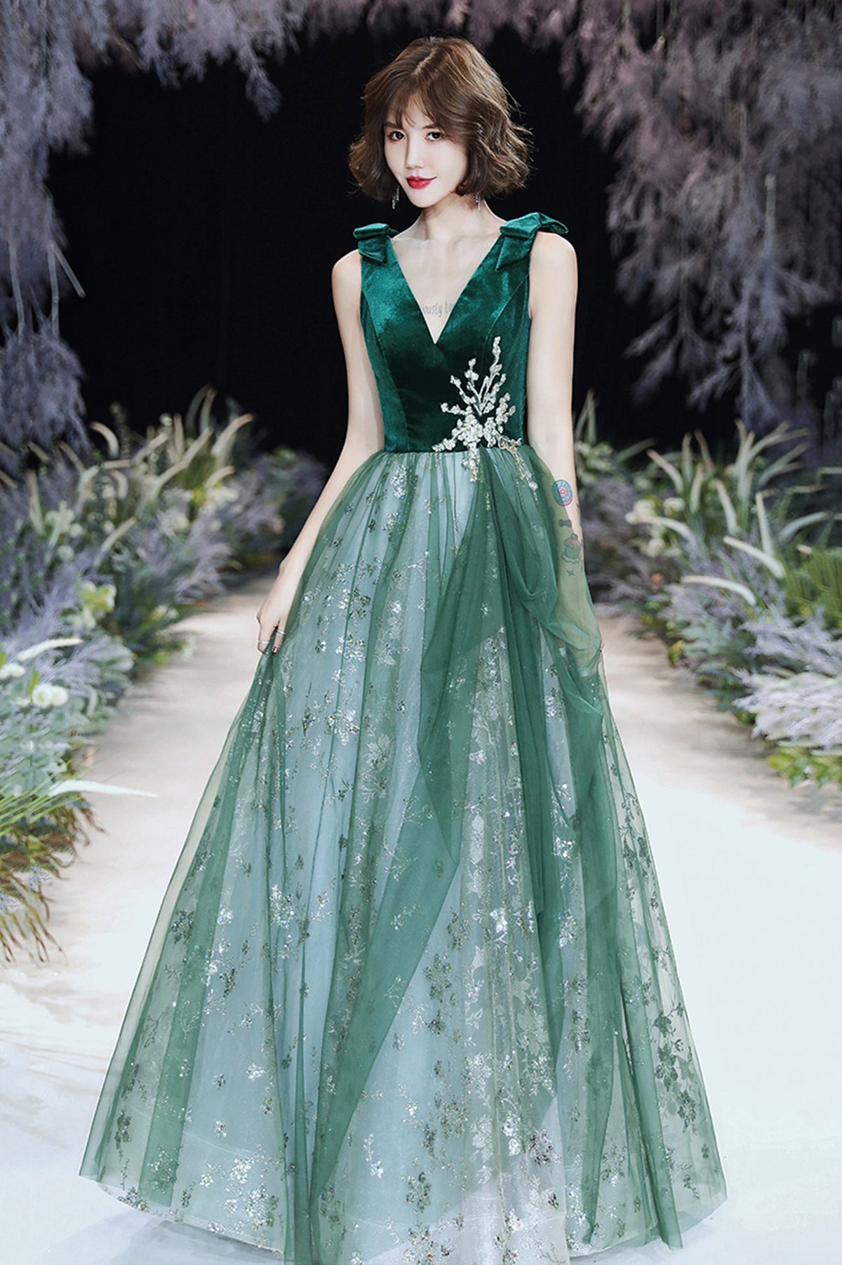 Green Velvet Tulle Long Prom Dresses, V-Neck Green Evening Dresses