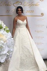 Princess A-line Lace Appliques Long White Wedding Dress