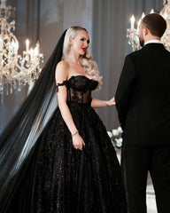 2024 Princess Black Gothic Wedding Dresses with Sequin Lace Applique