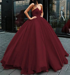 2024 Simple Black Wedding Dresses Gothic V-neck Strapless Bridal Bride Dress
