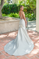 Low round neck transparent phantom 3D flower and ground length wedding dress