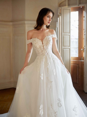 Elegant off shoulder A-line ultra long lace wedding dress