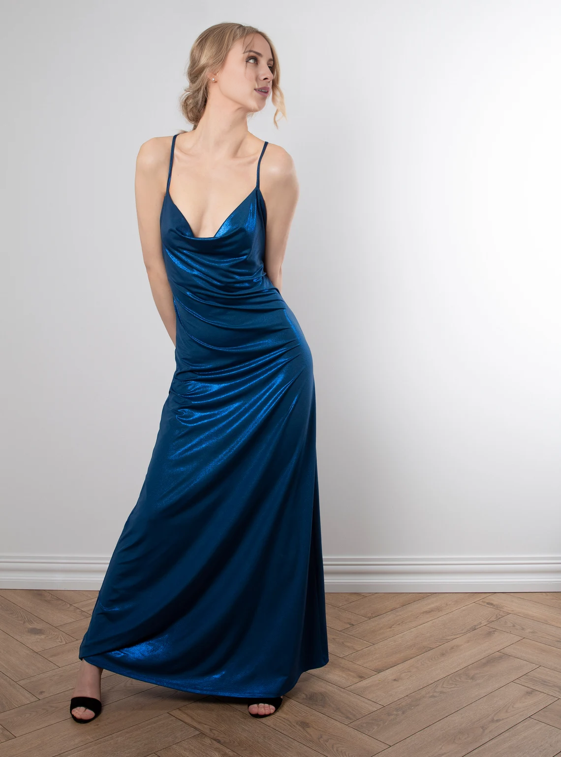 Jimiss - Thin shoulder strap backless strap and floor length Prom dress