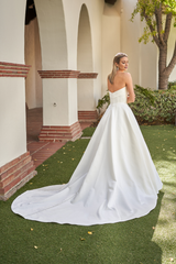 A-line satin strapless collar and floor length wedding dress