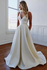 Aimishang Elegant A-Line V-Neck White Long Wedding Dress with Bow-Knot