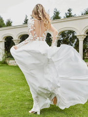 Deep V-neck button church trailing wedding dress