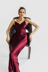 Jimiss slim shoulder strap V-neck backless and floor length Prom dress