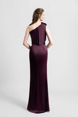Hanging satin fabric and floor length gown evening dresses