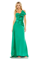 Fitted strapless bow and floor length Prom dress