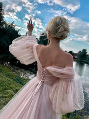 Soft pink event dress Puffy tulle dress puff sleeves Wedding DressProm Dress Pink dress for photo corset dress