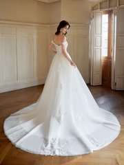 Elegant off shoulder A-line ultra long lace wedding dress