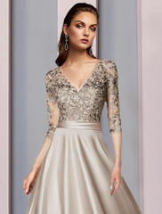 A-Line Mother of the Bride Dress Wedding Guest Elegant V Neck Satin Lace Half Sleeve with Pleats Appliques