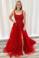Une ligne longue dentelle florale rouge robe formelle perlée dos ouvert