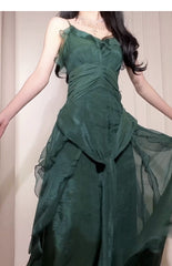 Vintage Green A-Line Spaghetti Strap Chiffon Long Prom Dress V-Neck Layered Evening Gown ED01698