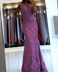 Charming V Neck Lace Mermaid Evening Dress