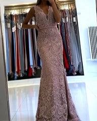 Charming V Neck Lace Mermaid Evening Dress