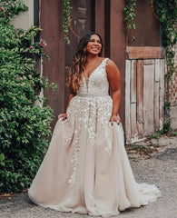 2024 Ivory Plus Size Prom Dresses Lace A-Line V-Neck Evening Dress Appliques Beads