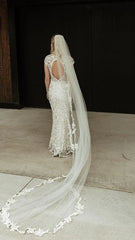 Vintage floral Lace Bateau Neckline Mermaid Wedding Dresses Charming Beautiful
