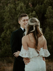 Romantic Spaghetti straps Long Lace Wedding Dresses Sheath Boho Gowns Elegant