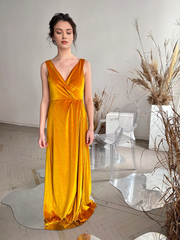 Mustard Yellow Velvet Bridesmaid Sleeveless Open Back Dress V-neck Maxi Dress Bridesmaid Prom Gown Floor Length Wedding Dress Plus Size