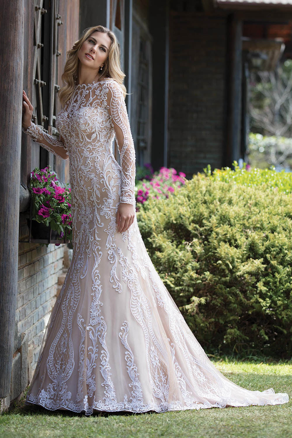 Empire Sweep Train Lace Wedding Dress with Long Sleeves