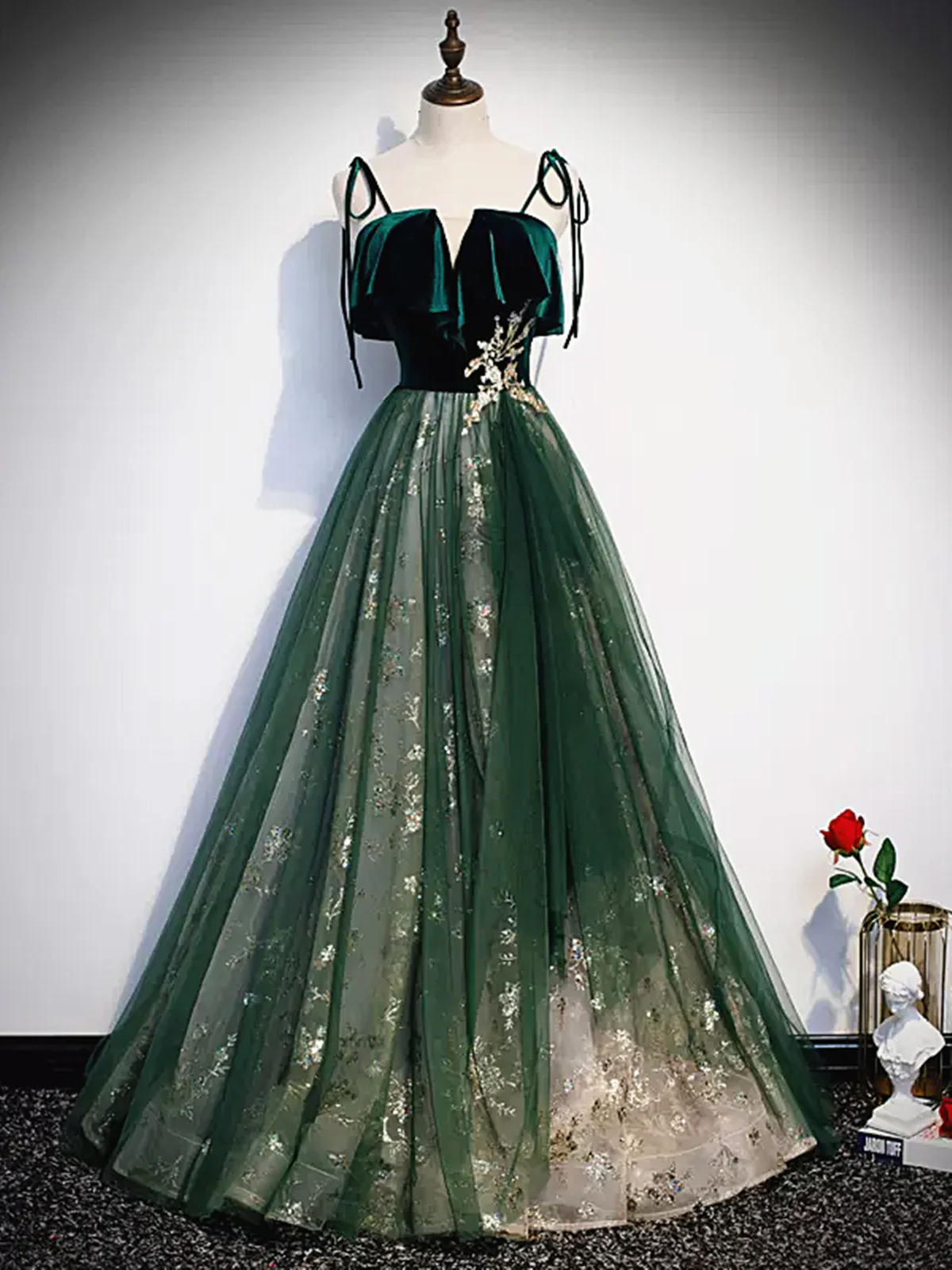 Green Straps Velvet Long Lace Prom Dresses P538