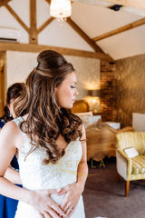 Trumpet/Mermaid V-neck Chapel Train Lace Wedding Dress with Beading