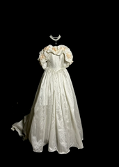 Classy Ball Gown Off The Shoulder Lace Ivory Long Wedding Dress Bridal Dresses SD2931