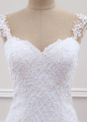 Tulle Trumpet/Mermaid Sweep Train Wedding Dresses