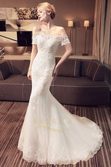 Elegant Trumpet/Mermaid Off-the-Shoulder Short Sleeves Beading Bridal Wedding Dresses