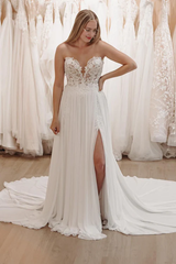 Aimishang Elegant White Sweetheart Long Lace Boho Wedding Dress with Slit