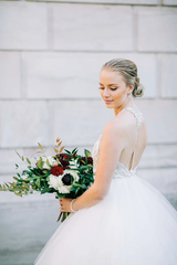 Aimishang Elegant A Line Tulle Spaghetti Straps Wedding Dresses Sleeveless Wedding Dress