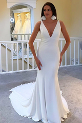Aimishang Elegant Ivory Plunge V Open Back Mermaid Long Wedding Dress Floor Length