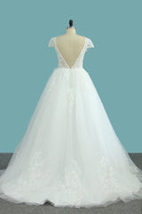 A-Line Lace Backless Wedding Dress with Tulle Appliques for Bateau
