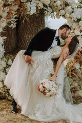 A-Line Tulle Sweetheart Wedding Dress with Lace Appliques