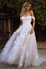 A-Line Tulle Wedding Dress With Lace Appliques - Off-the-Shoulder