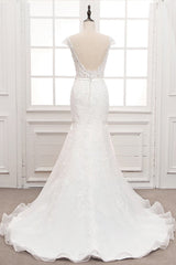 Tulle & Organza Bateau Mermaid Wedding Dresses with Lace Appliques & Belt