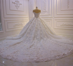 Amazing Sweetheart Off-the-Shoulder Backless Wedding Dress With Lace Appliques Ruffles