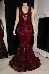 Bling Red Appliques V-Neck Sleeveless Prom Dress