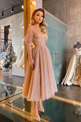 Charming Off-the-Shoulder Tulle Prom Dress Sweetheart Tea-Length