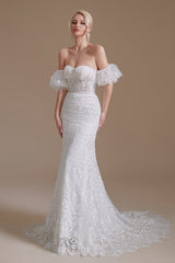 Charming Sweetheart Lace Long Mermaid Wedding Dress With Detachable Sleeves