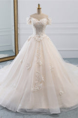Classy Off-the-Shoulder Wedding Dress With Lace Appliques