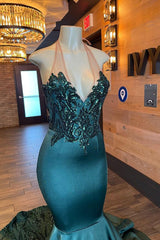 Dark Green V-Neck Sleeveless Mermaid Prom Dress with Beading
